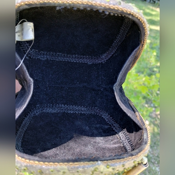 NWT Beaded Green Forest Crossbody LESTER MELNICK inventory! - Picture 9 of 16